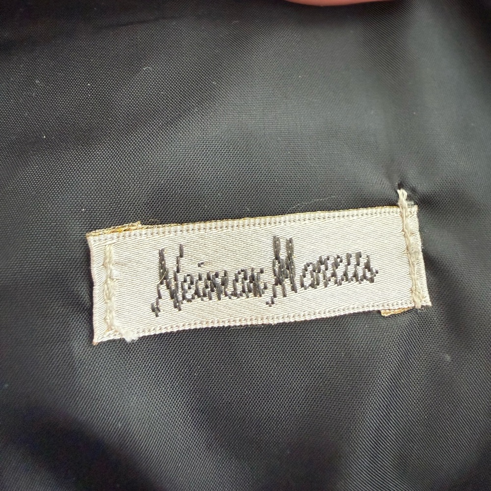 Neiman Marcus Vegan Leather Black Tote with Expandable Side Zippers - Picture 5 of 7